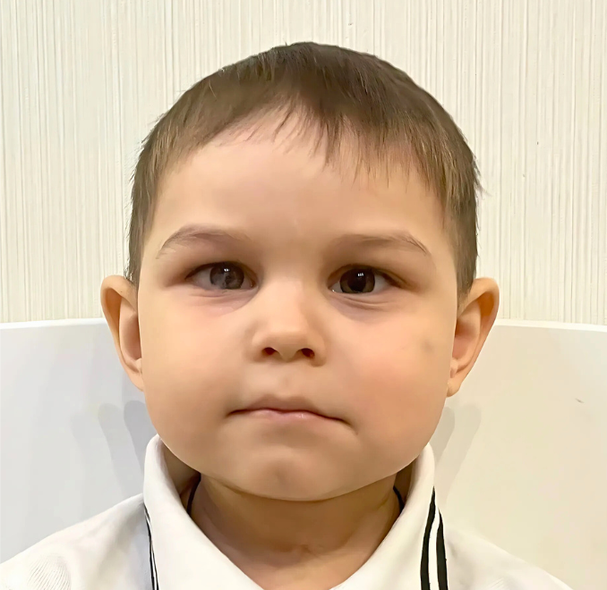 Лев Мишаков